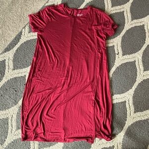 Torrid maroon super soft knit dress with front/side slit - size 00
